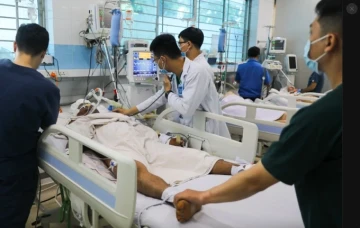 Bộ Y tế cảnh báo nguy cơ 'dịch chồng dịch' cuối năm