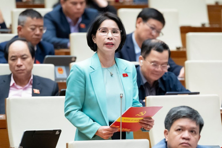 Đại biểu Quốc hội đề nghị siết chuẩn đào tạo y khoa và tăng vai trò thẩm định của Bộ Y tế