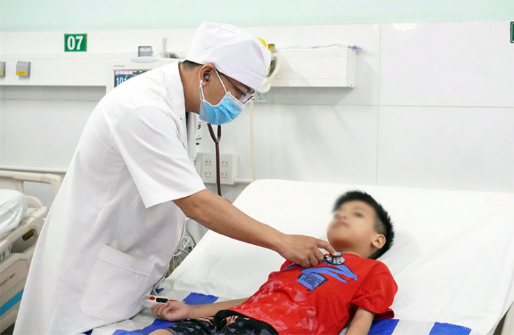 Bệnh nhi 6 tuổi bị điện giật dẫn đến nguy kịch