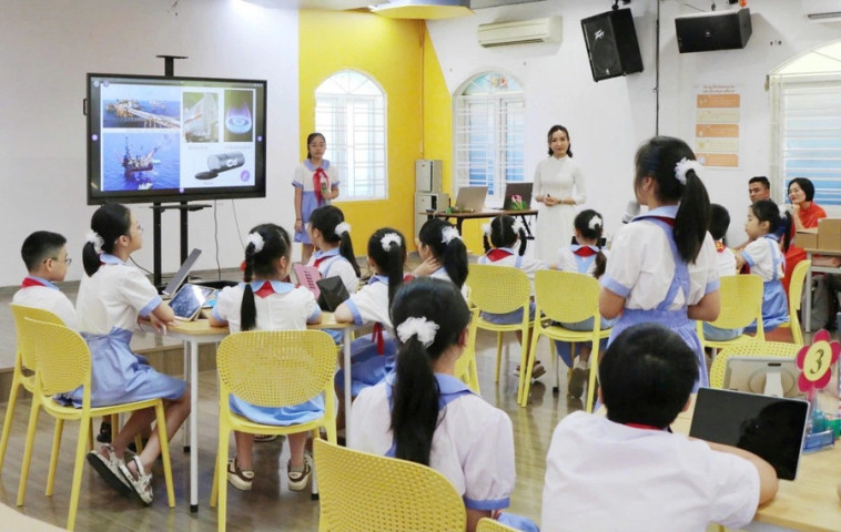 Triển khai thí điểm nội dung giáo dục trí tuệ nhân tạo trong trường phổ thông