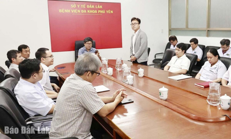 Bệnh viện Bạch Mai hỗ trợ khám và điều trị bệnh sau mưa lũ tại Đắk Lắk