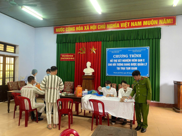 Huế: Xét nghiệm viêm gan C cho các đối tượng đang được quản lý tại trại tạm giam