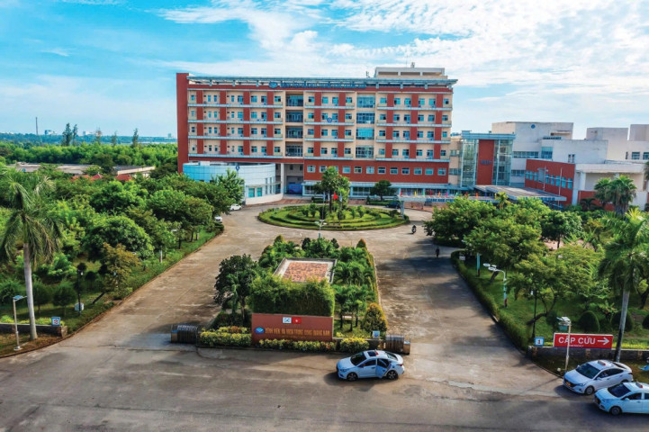Chuyển giao nguyên trạng Bệnh viện Đa khoa Trung ương Quảng Nam về Đà Nẵng quản lý