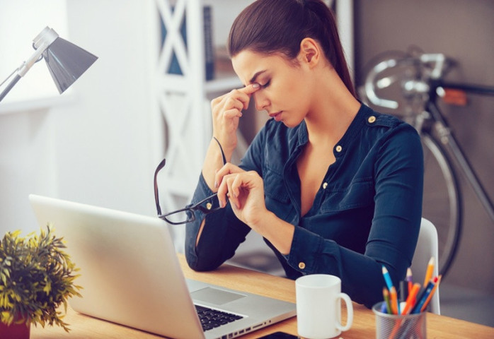 Cách ngồi đúng tư thế cho dân văn phòng